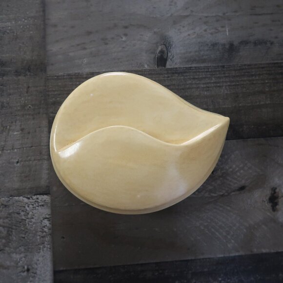 Vintage Ceramic Tear Drop Box with Lid Trinket Box Urn Jewelry Beige - Picture 3 of 10